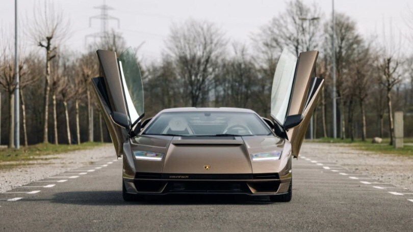 All'asta una Lambrghini Countach LPI 800-4 da oltre 2 milioni di euro