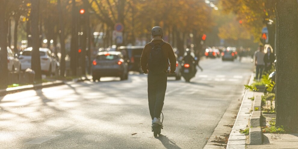 Quanti italiani riuscirebbero a vivere senza automobile?