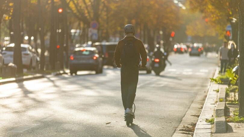 Quanti italiani riuscirebbero a vivere senza automobile?