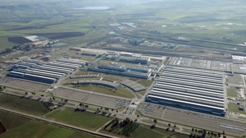 Stellantis, a Melfi saranno prodotti cinque modelli elettrici