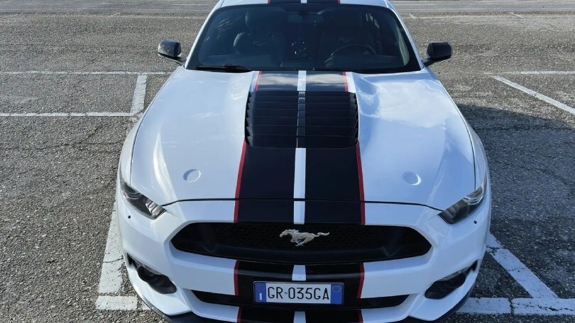 Pietro Morello, il tiktoker dal cuore d'oro vende la sua Mustang