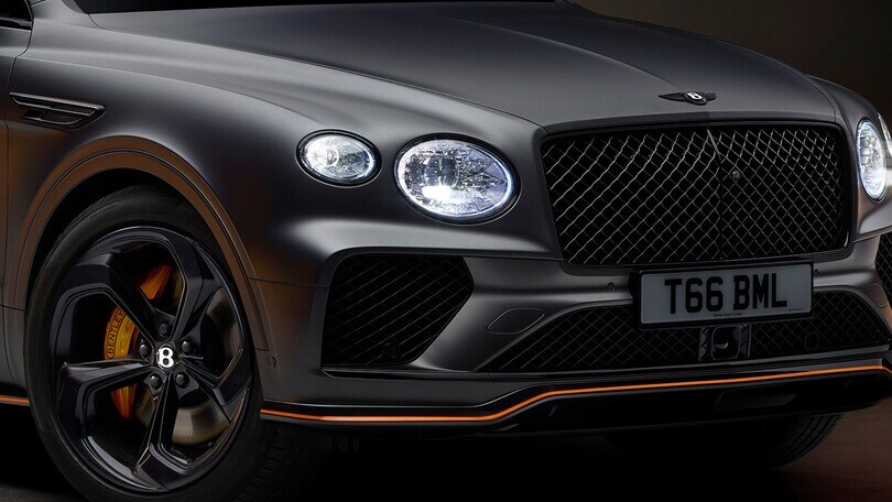 Bentley Bentayga S Black Edition, Suv extra-lusso