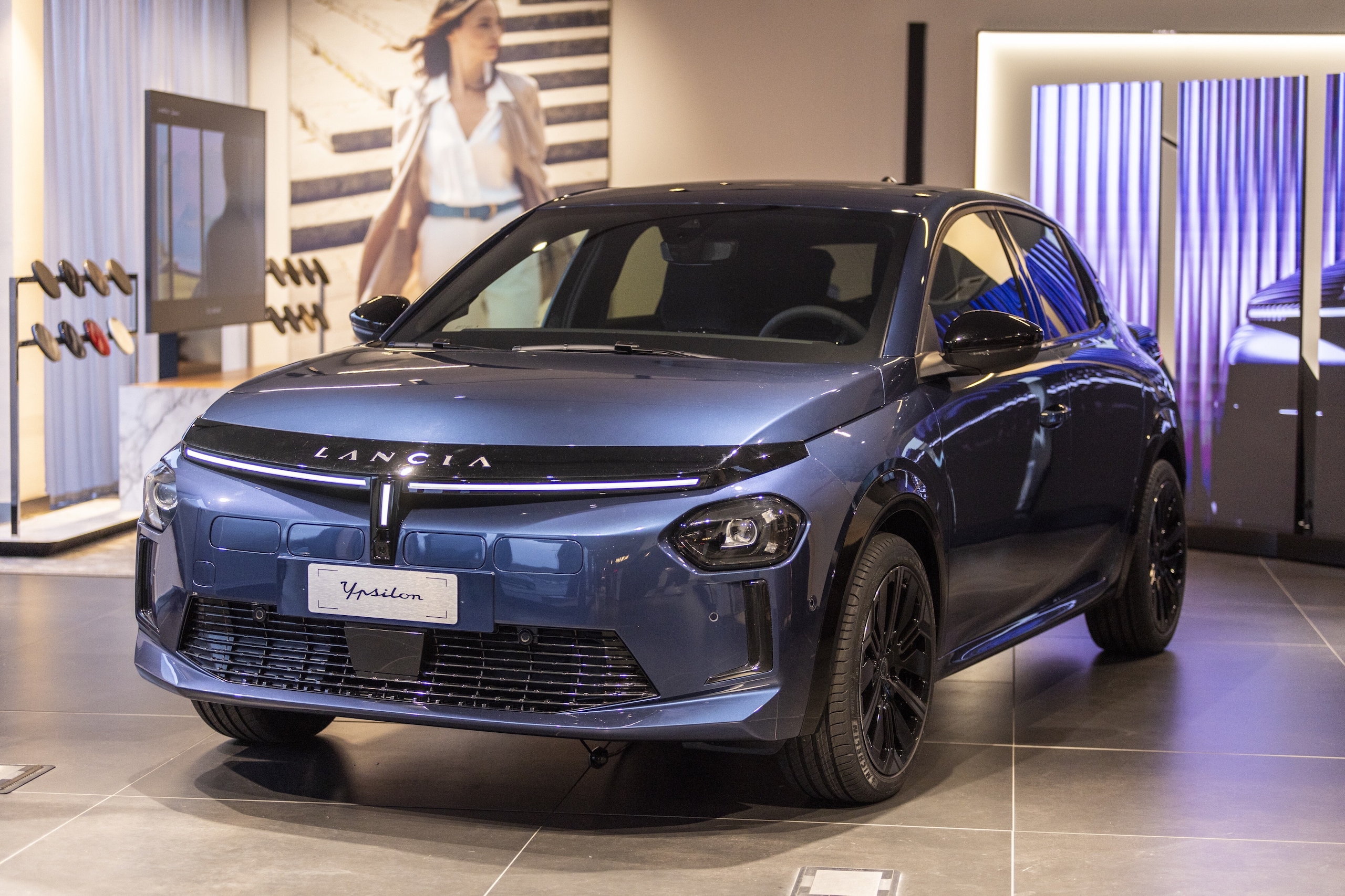 Nuova Lancia Ypsilon, stile Cassina alla Milano Design Week