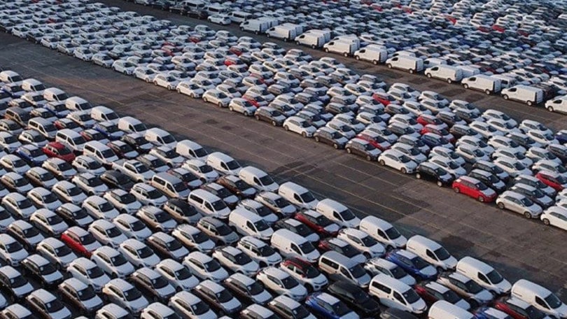 Incentivi auto 2024, altri ritardi: l’Ecobonus slitta a maggio