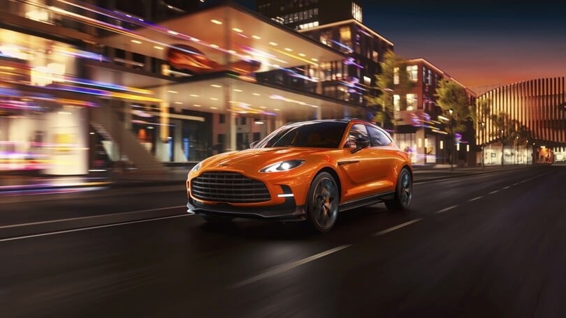 Aston Martin DBX 707