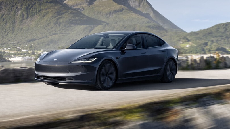 Tesla sempre più sconti, ancora un ribasso per Model 3 RWD