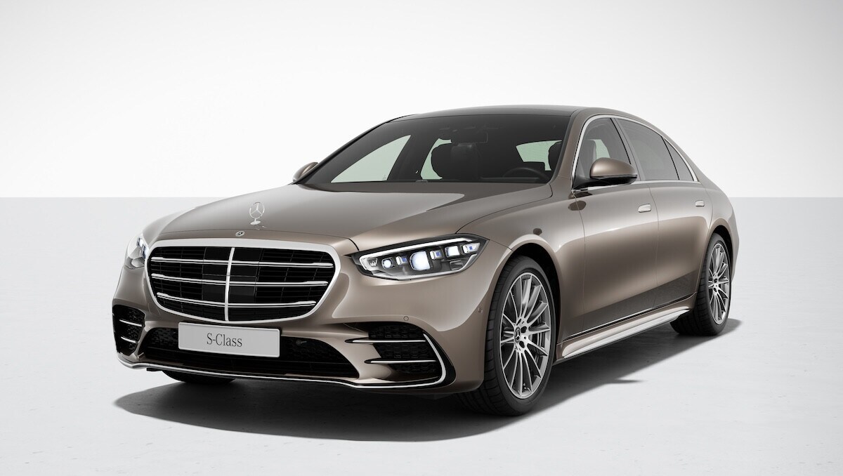 Mercedes Classe S 2024, ora cambia corsia da sola