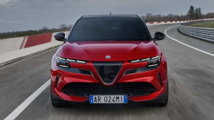 Alfa Romeo Junior, ordinabili le versioni base, prezzi e rate