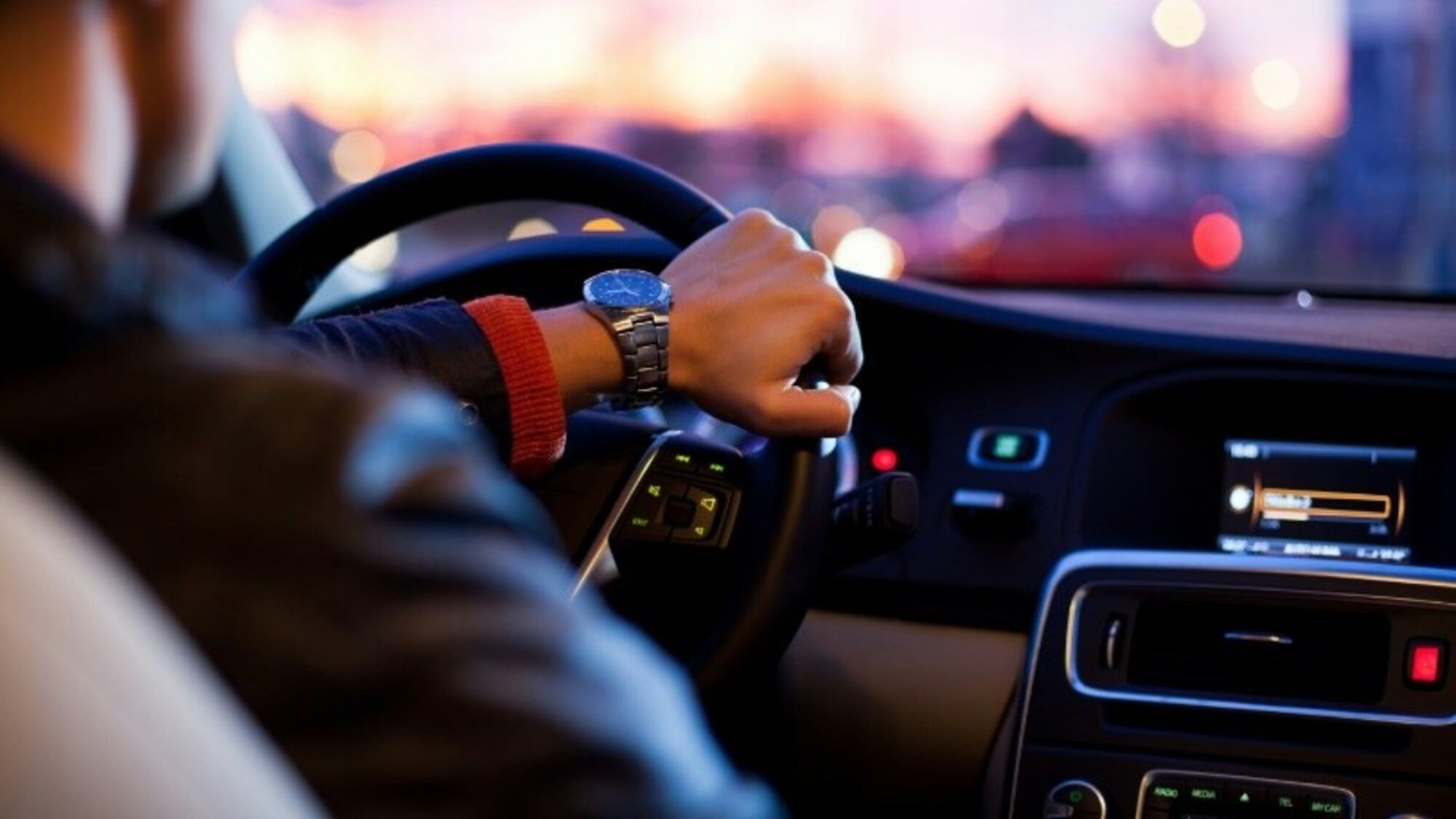 Quali sono i comportamenti degli automobilisti al volante?