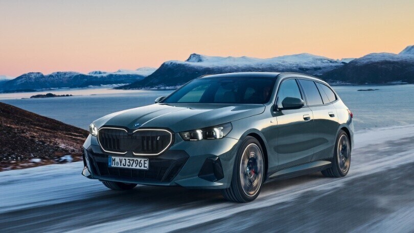 BMW i5 Touring, l’elettrica che non ti aspetti