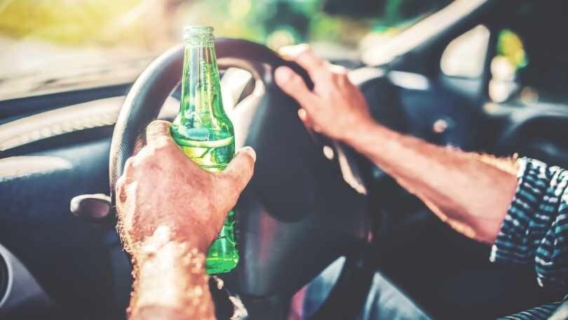 Addio all'alcol test: basterà l'odore di alcol percepito per il ritiro della patente