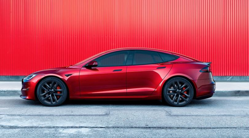 Flop Tesla: Elon Musk costretto a richiamare 125mila auto