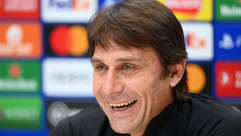 Conte è il nuovo allenatore del Napoli: matrimonio perfetto ma... senza Ferrari