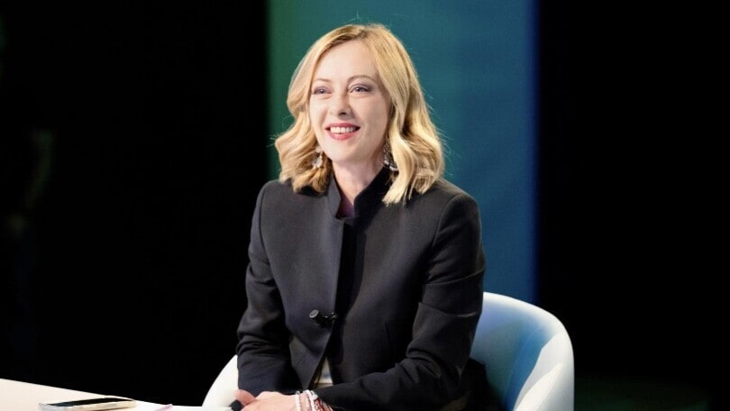 Premier Meloni: “Nessun senso il divieto a diesel e benzina dal 2035”