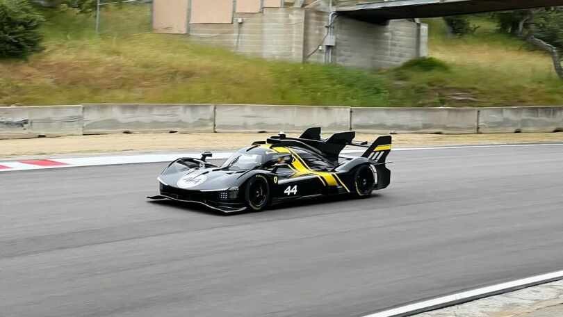 Potrebbe essere proprio lei la Ferrari 499P Modificata di Hamilton