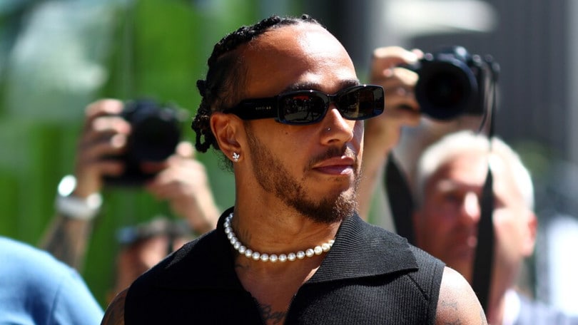 Hamilton si è comprato una nuova preziosissima Ferrari? Gli indizi non lasciano dubbi