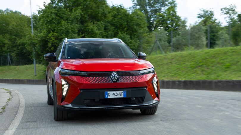 Nuova Renault Scenic: regina delle tendenze
