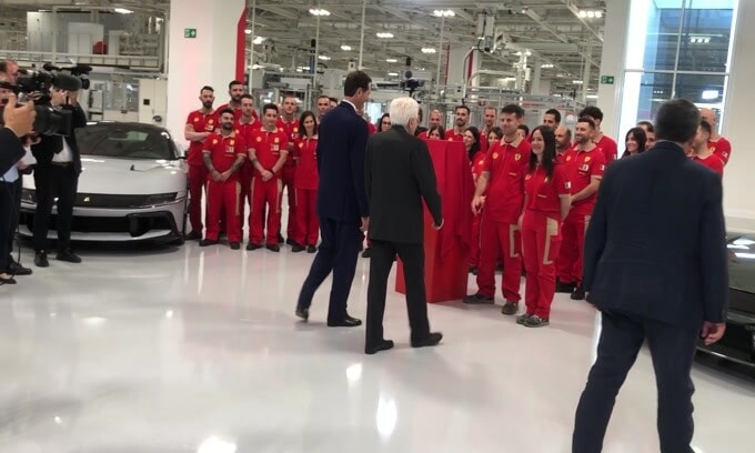 Elkan e Mattarella inaugurano il nuovo e-building Ferrari