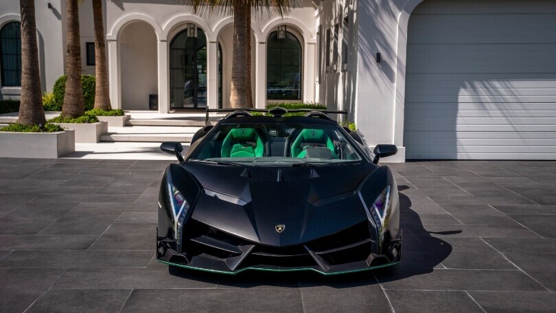 La Lamborghini Veneno Roadster all'asta