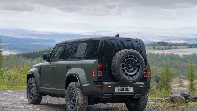 Land Rover Defender Octa