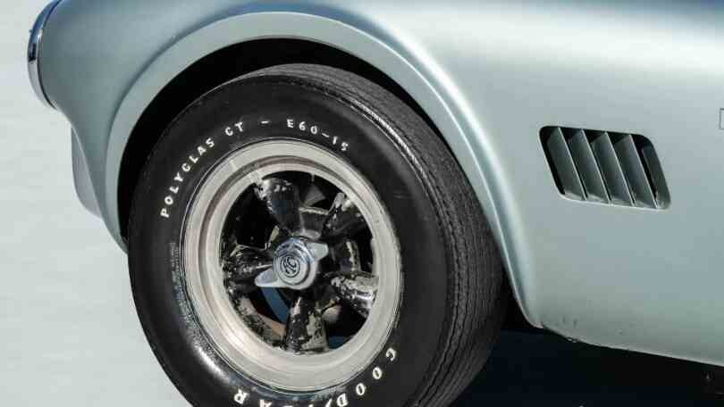 Una Shelby 289 Cobra è all'asta e ha alle spalle una storia unica