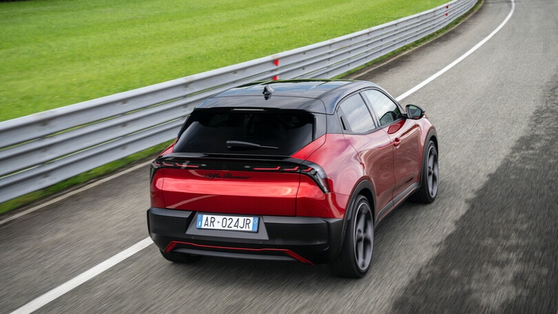 Alfa Romeo Junior Veloce, la prova in pista