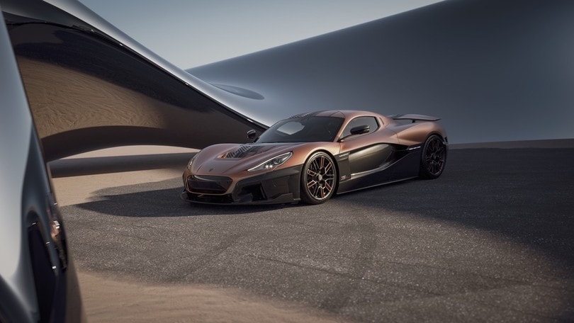 Rimac Nevera 15th Anniversary, in rame e carbonio a Goodwood
