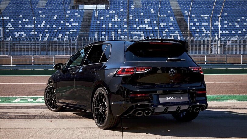 Volkswagen Golf R 2024