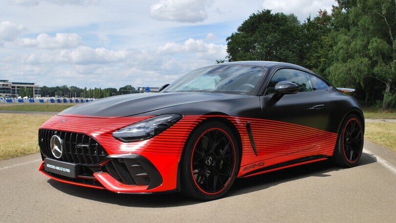 Mercedes-AMG GT 63 Pro