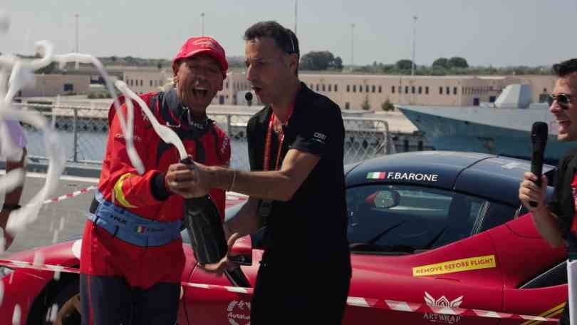 Fabio Barone, record di velocità con una Ferrari SF90 Stradale su una nave