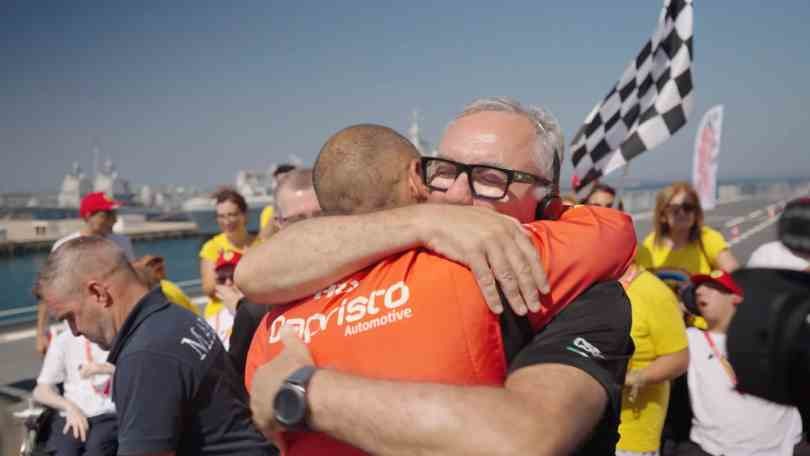 Fabio Barone, record di velocità con una Ferrari SF90 Stradale su una nave