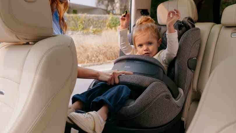 Seggiolini per bambini: i 10 errori da non fare mai in auto