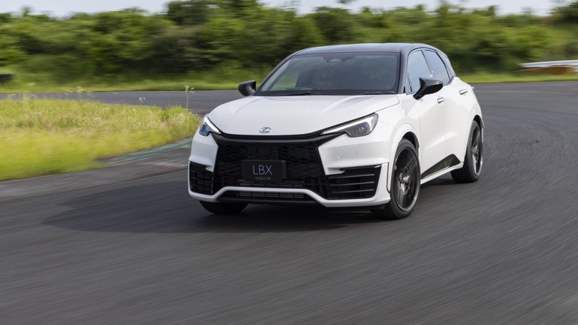 Lexus LBX Morizo RR, sportivissima turbo e con l'automatico "da pista"