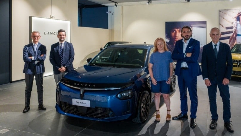 Consegnata la prima nuova Lancia Ypsilon