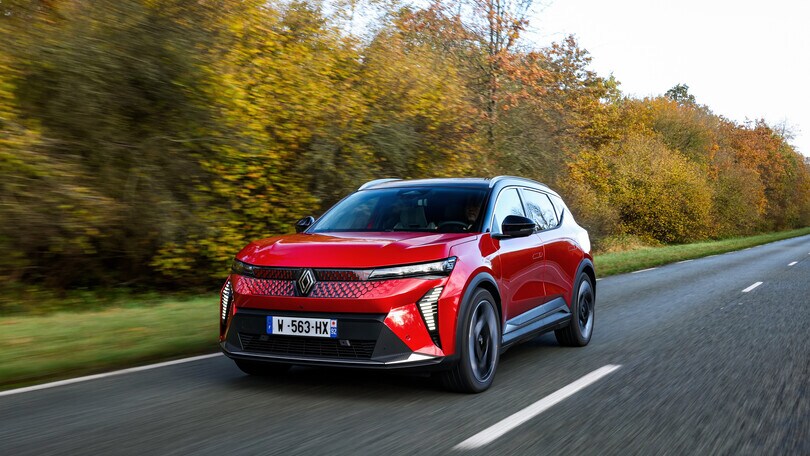 Resta sempre aggiornato con l'edizione digitale di Auto