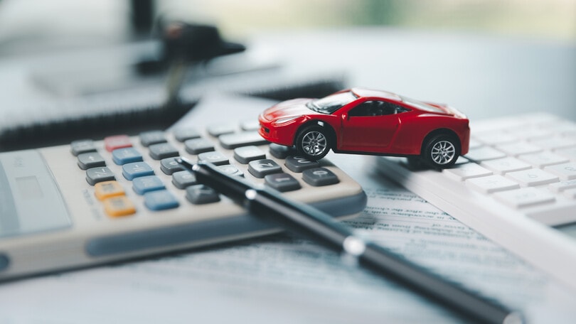 Prezzi RC Auto, +5% in un anno: si può risparmiare con le assicurazioni online?