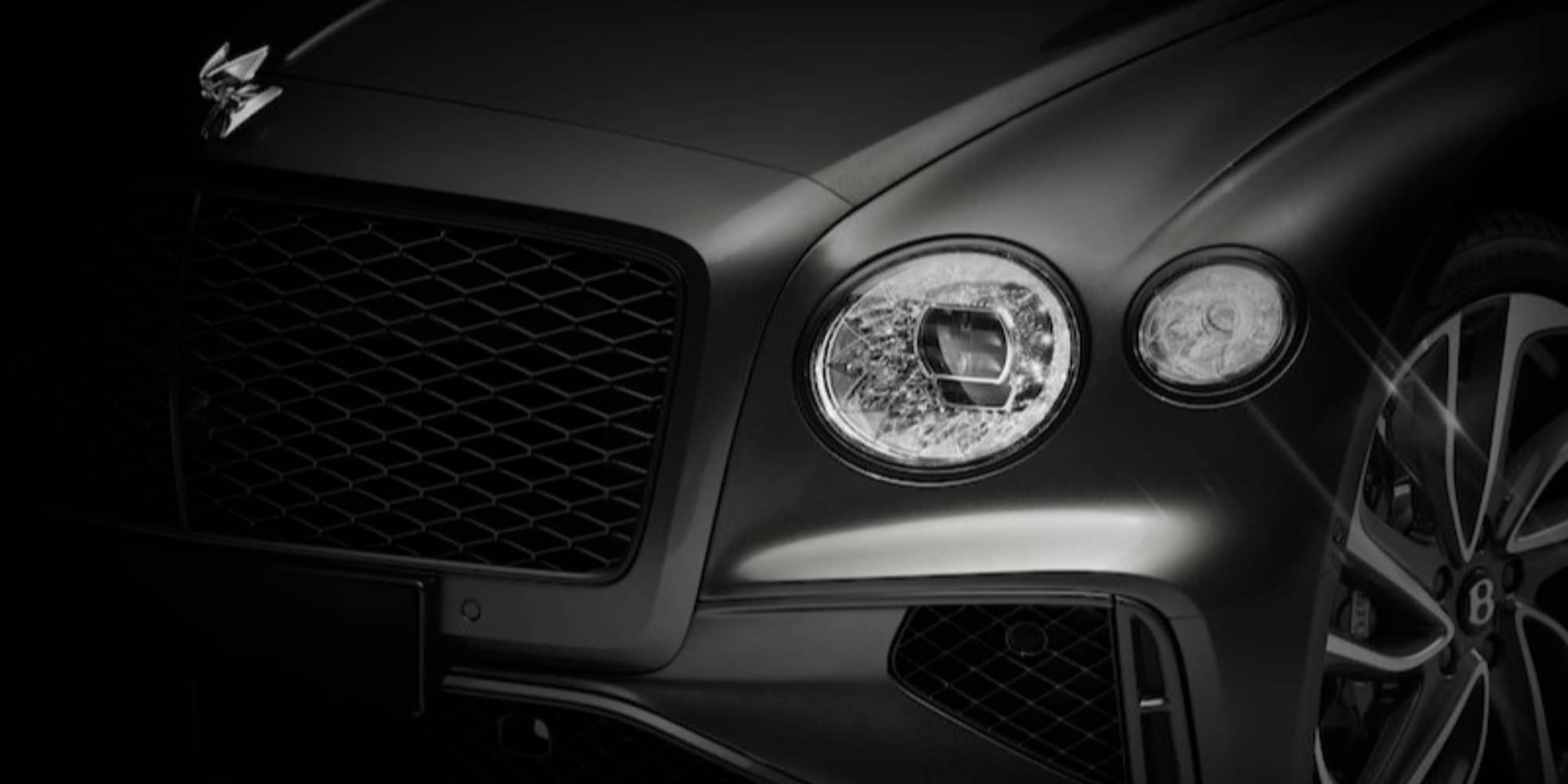 Bentley Flying Spur, oltre il confine del lusso con la PHEV da 782 cv
