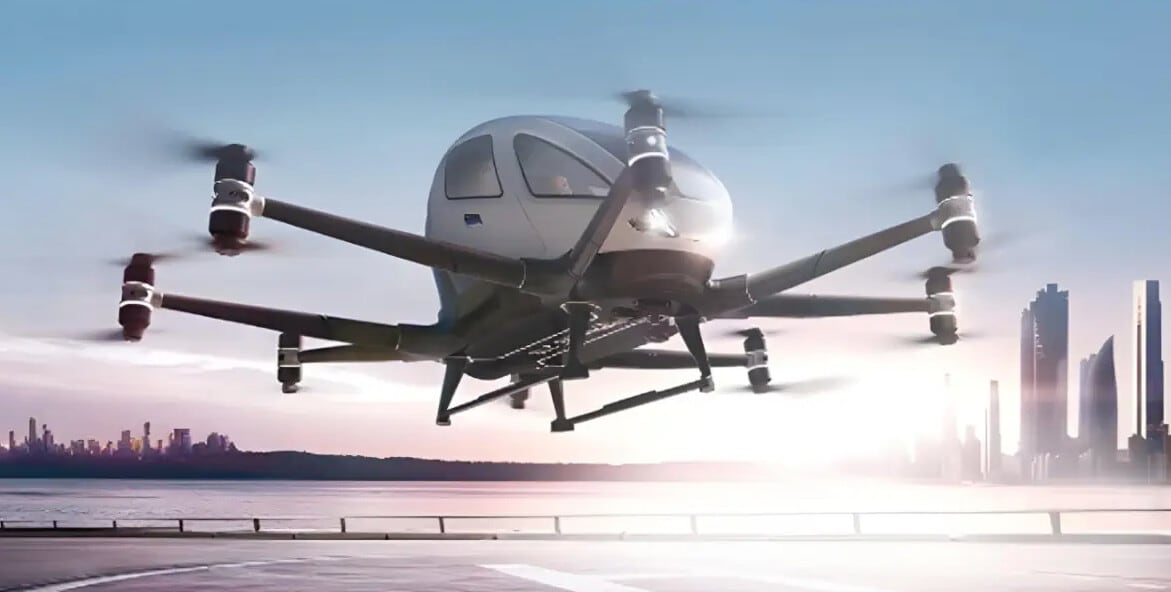 EHang svela il primo drone taxi a guida autonoma: ecco l'EH216