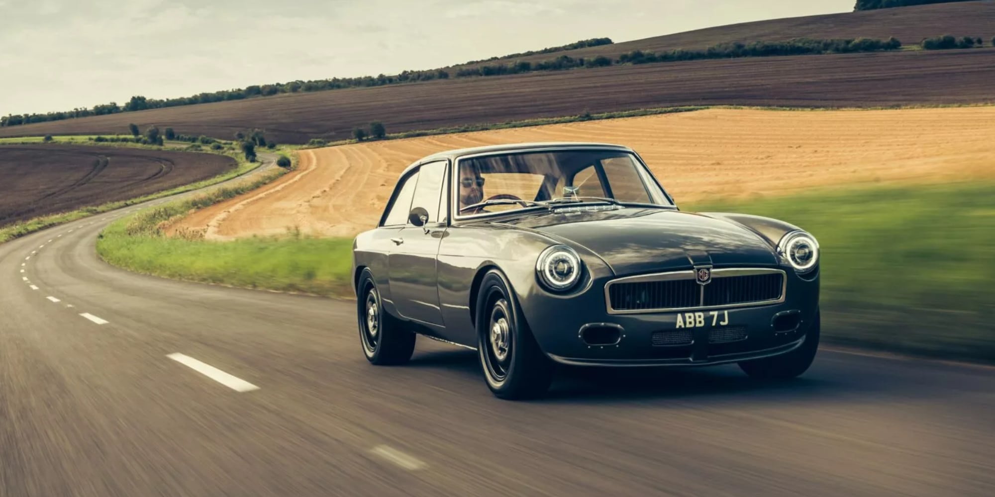 MGB rinasce grazie al restomod Frontline Cars