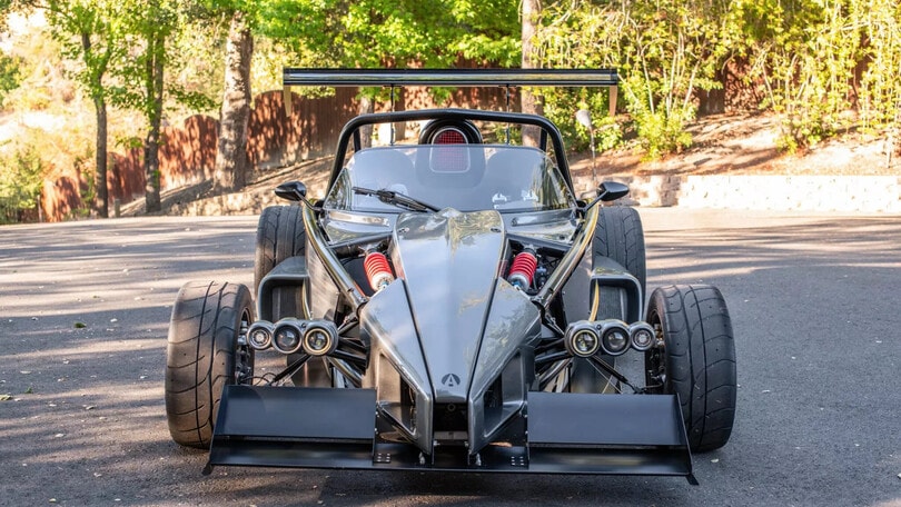Le foto della Ariel Atom modificata da 633 cv e 531 Nm