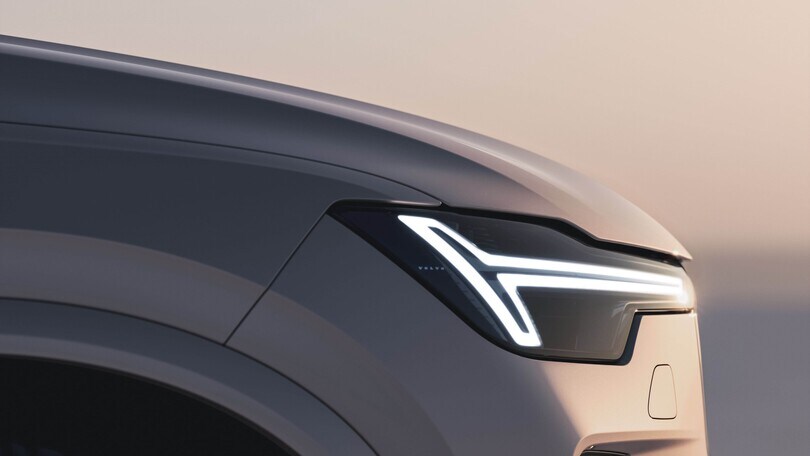 Volvo XC90, nuove immagini ufficiali