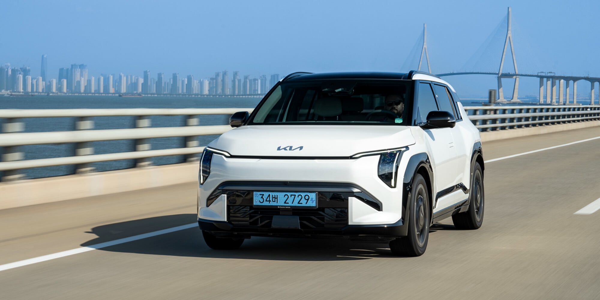 Kia EV3, alla guida della nuova elettrica efficiente e tecnologica