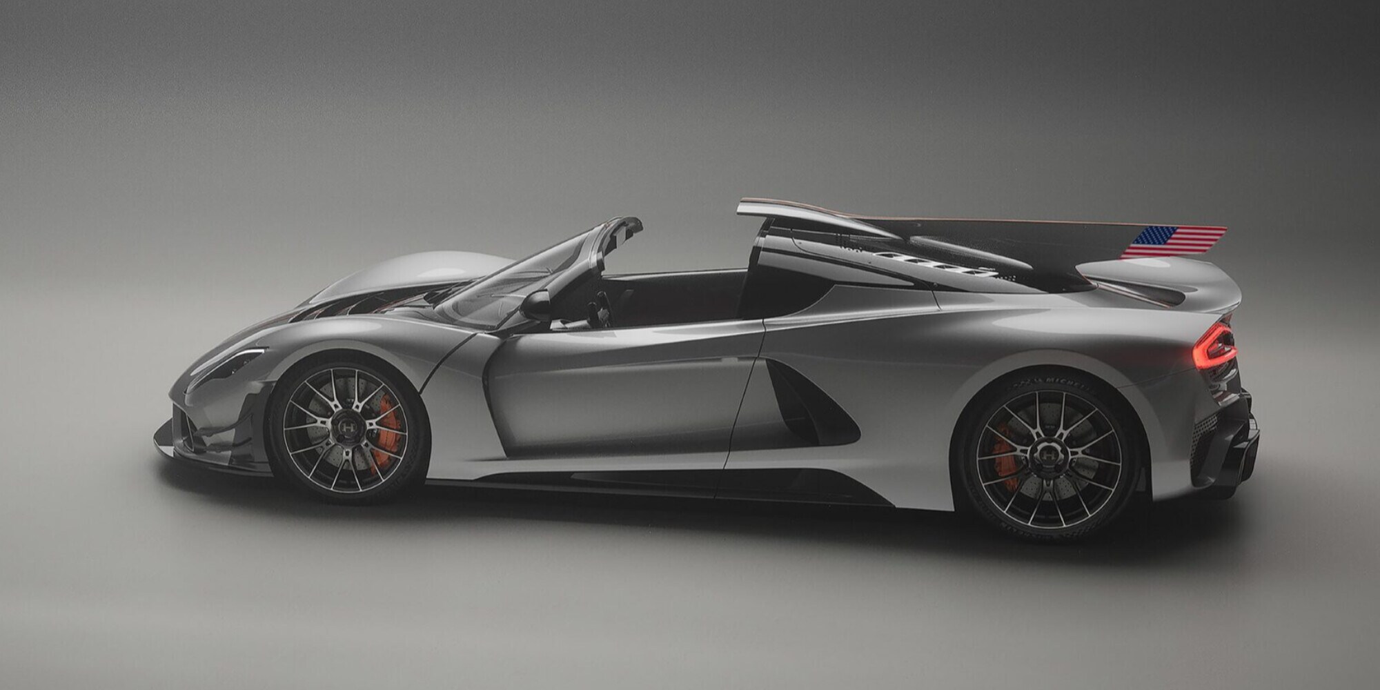 Hennessey Venom F5-M da record, 1.842 cv su un cambio manuale
