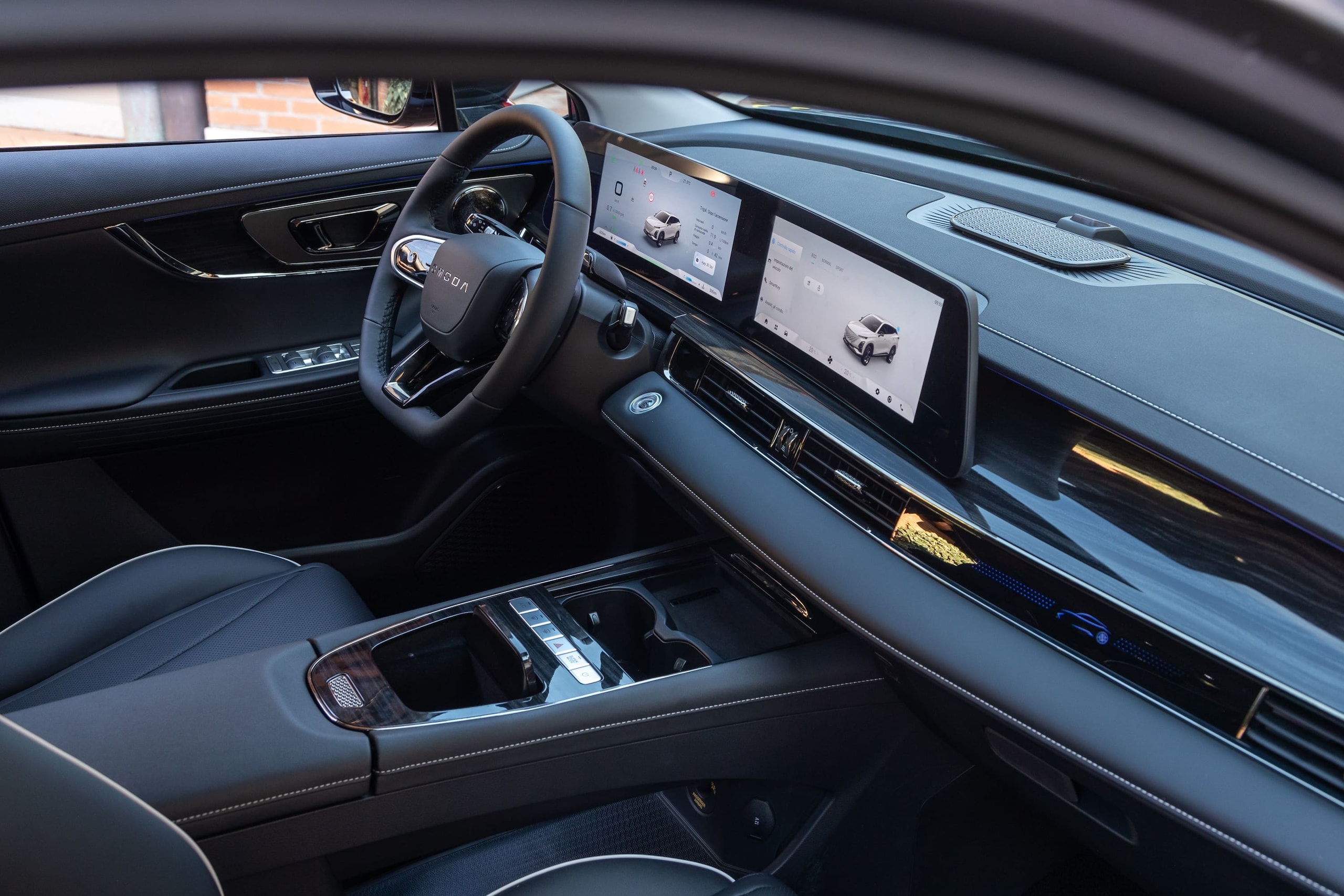 Omoda 5, le foto in azione del Suv cinese dal prezzo speciale