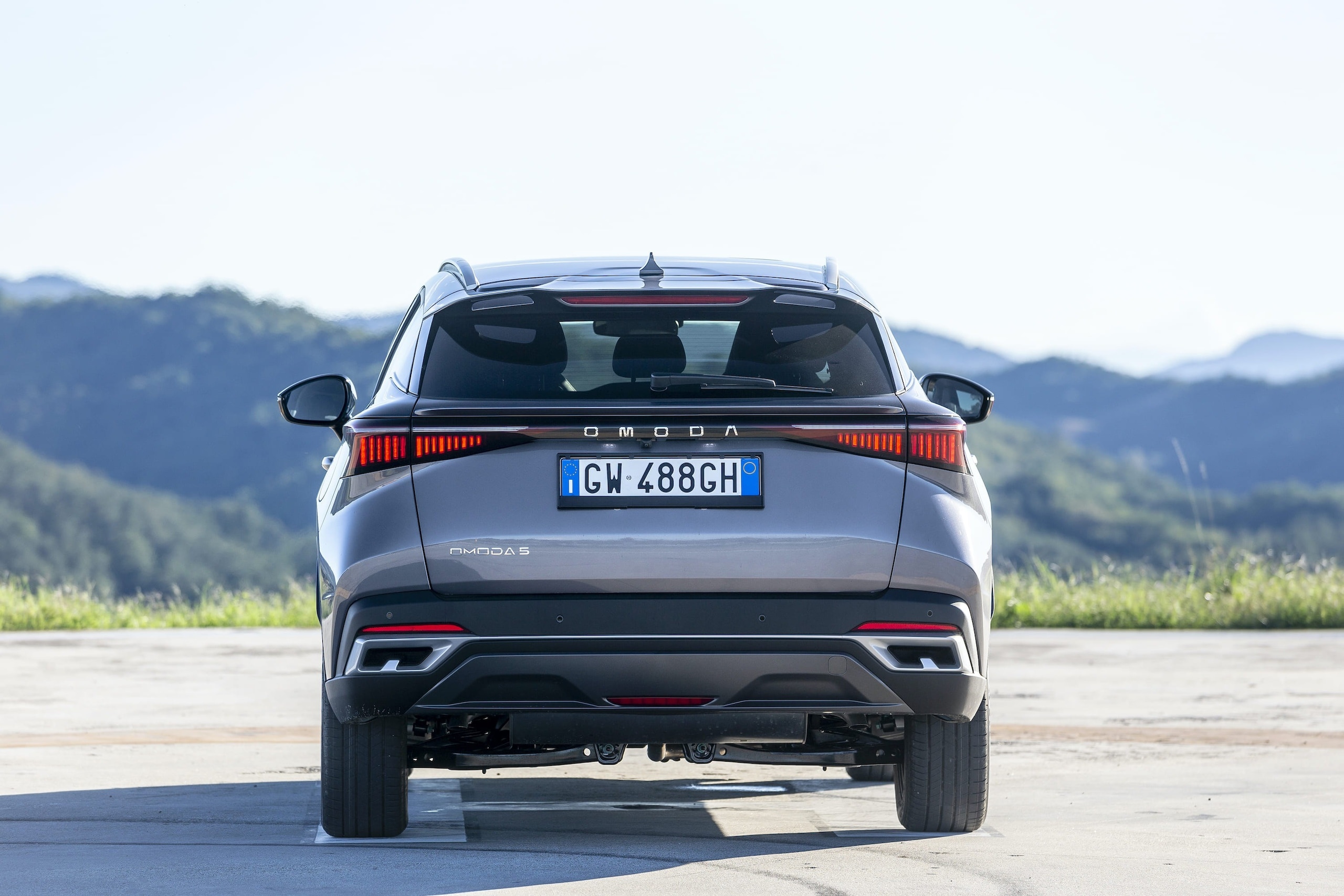 Omoda 5, le foto in azione del Suv cinese dal prezzo speciale