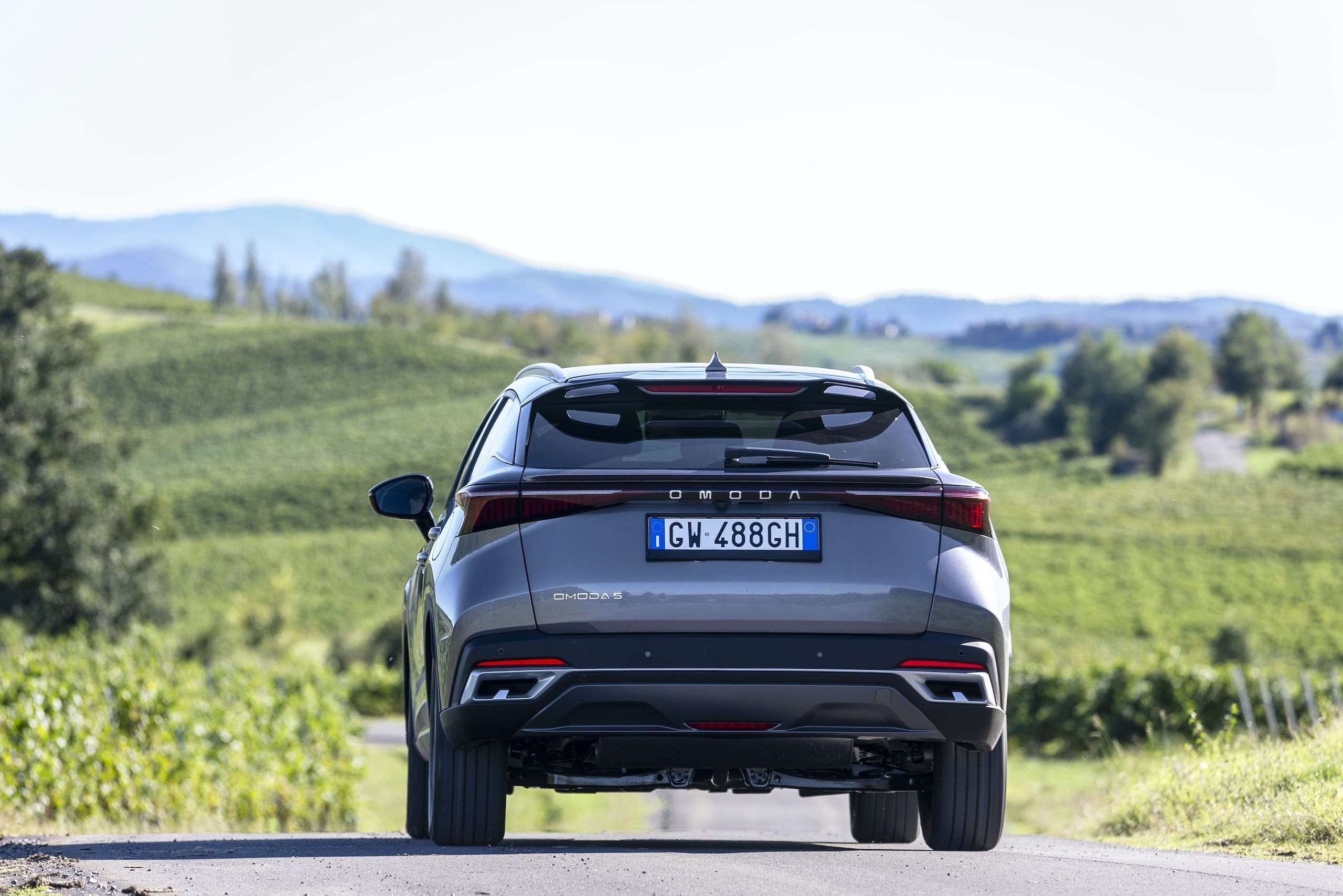 Omoda 5, le foto in azione del Suv cinese dal prezzo speciale