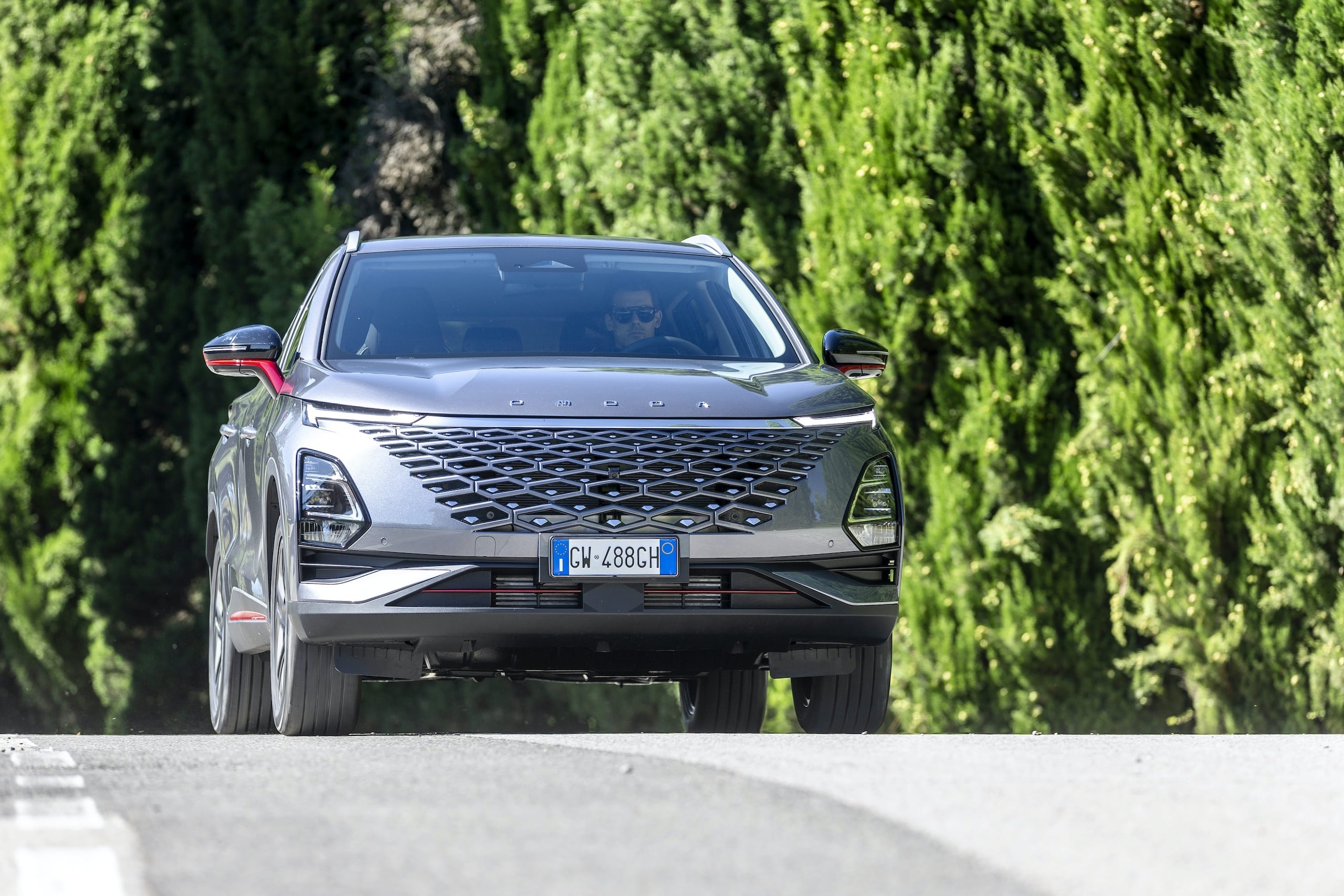 Omoda 5, le foto in azione del Suv cinese dal prezzo speciale