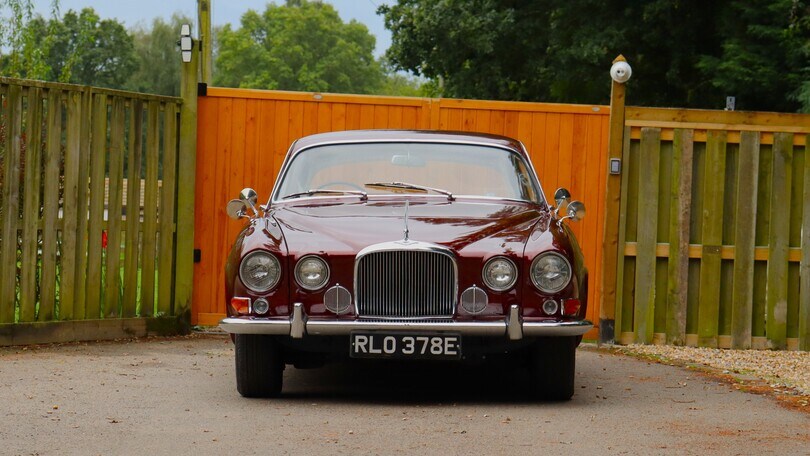 Madonna mette in vendita la sua Jaguar Mark X 42 del 1967