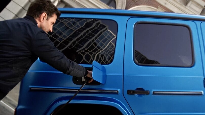 Bradley Cooper e Mercedes per la Classe G elettrica