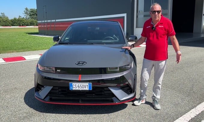 Hyundai Ioniq 5 N, belva elettrica in azione